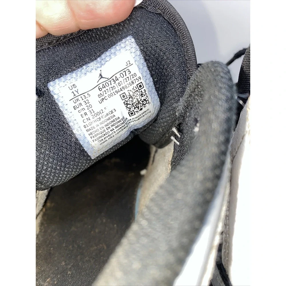 Nike Air Jordan 1 Mid‎ White Shadow Black White PS 640734-073 Size 1Y